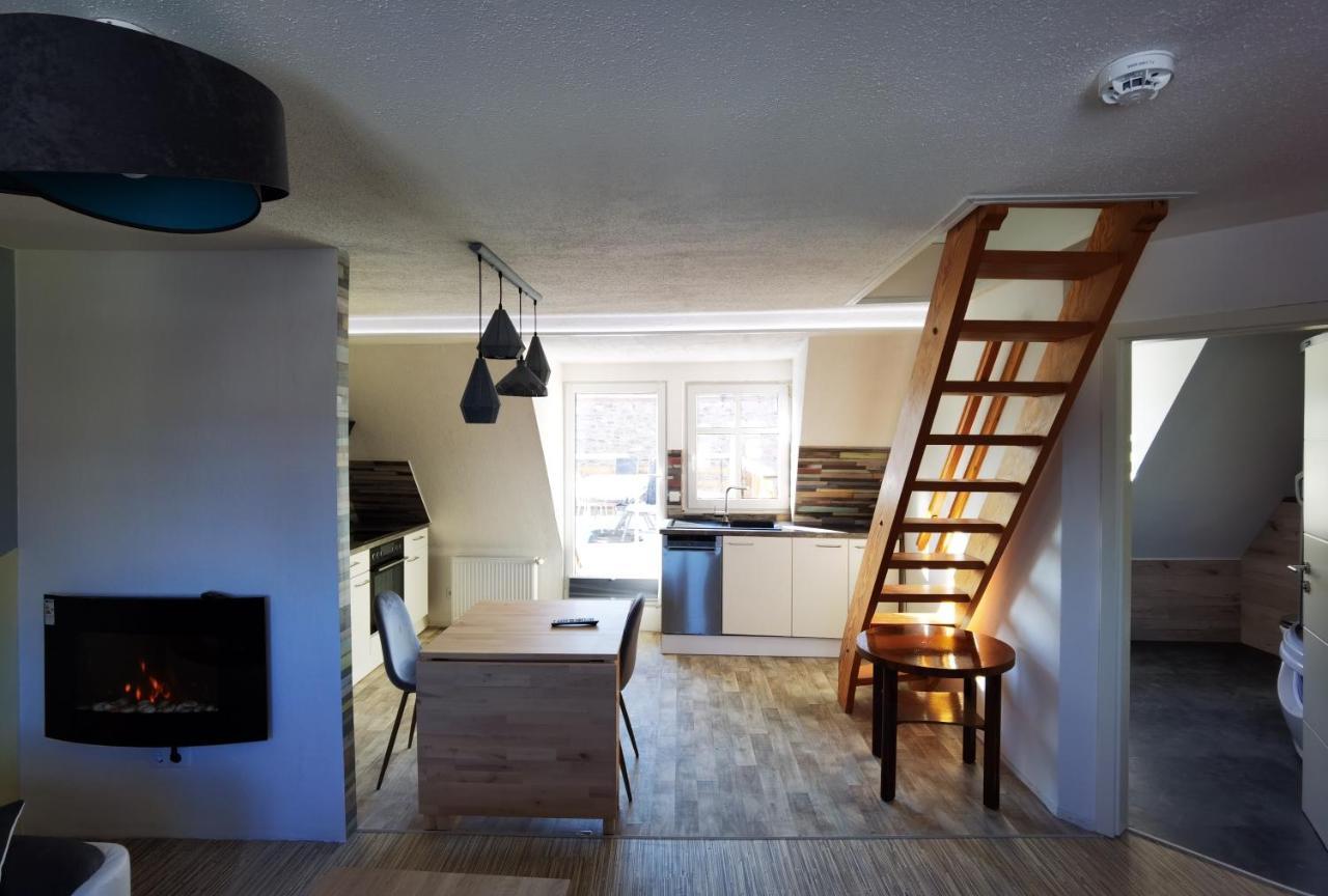 Gemuetliche Dachwohnung Mit Kleiner Oder Grosser Dachterrasse Nebeneinander Wolmirstedt Exteriér fotografie