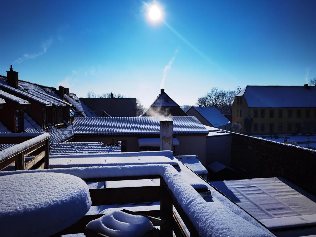 Gemuetliche Dachwohnung Mit Kleiner Oder Grosser Dachterrasse Nebeneinander Wolmirstedt Exteriér fotografie