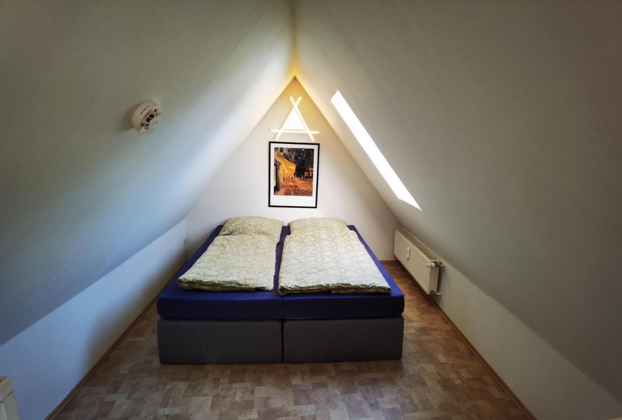 Gemuetliche Dachwohnung Mit Kleiner Oder Grosser Dachterrasse Nebeneinander Wolmirstedt Exteriér fotografie