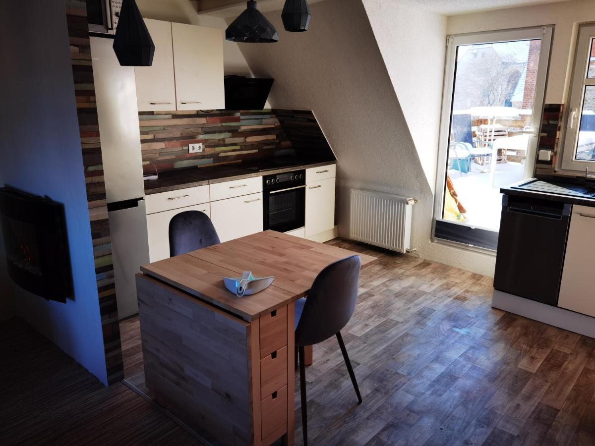 Gemuetliche Dachwohnung Mit Kleiner Oder Grosser Dachterrasse Nebeneinander Wolmirstedt Exteriér fotografie