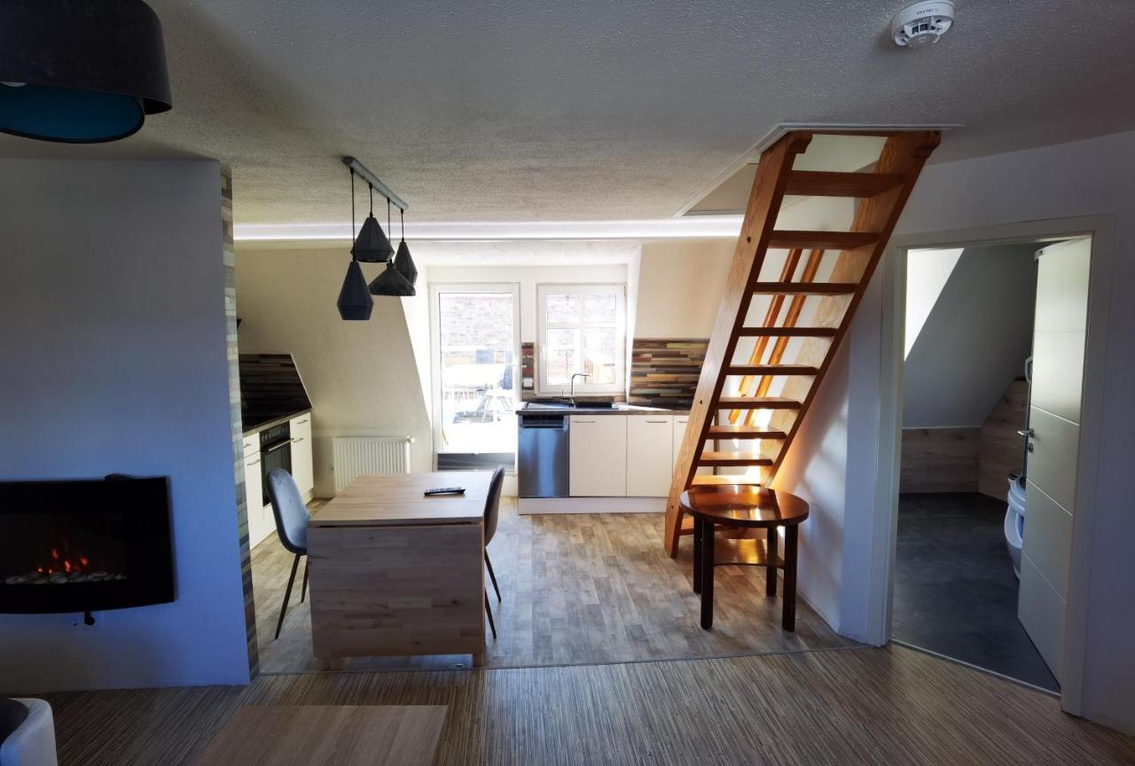Gemuetliche Dachwohnung Mit Kleiner Oder Grosser Dachterrasse Nebeneinander Wolmirstedt Exteriér fotografie