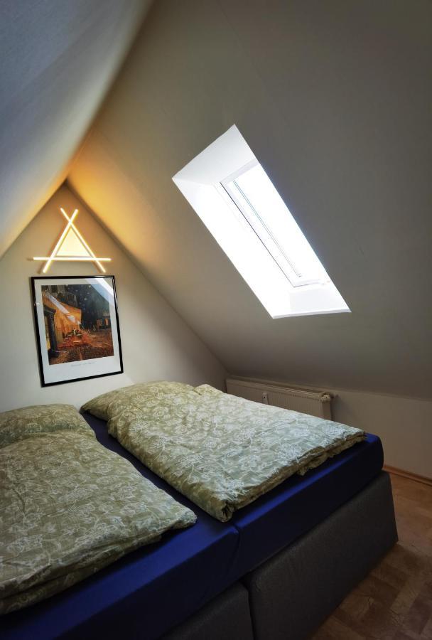 Gemuetliche Dachwohnung Mit Kleiner Oder Grosser Dachterrasse Nebeneinander Wolmirstedt Exteriér fotografie
