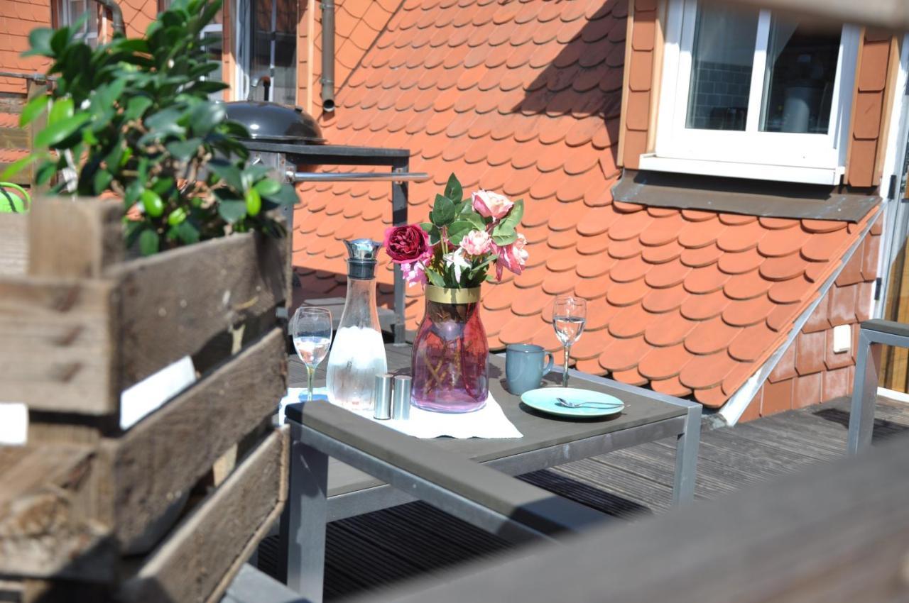 Gemuetliche Dachwohnung Mit Kleiner Oder Grosser Dachterrasse Nebeneinander Wolmirstedt Exteriér fotografie