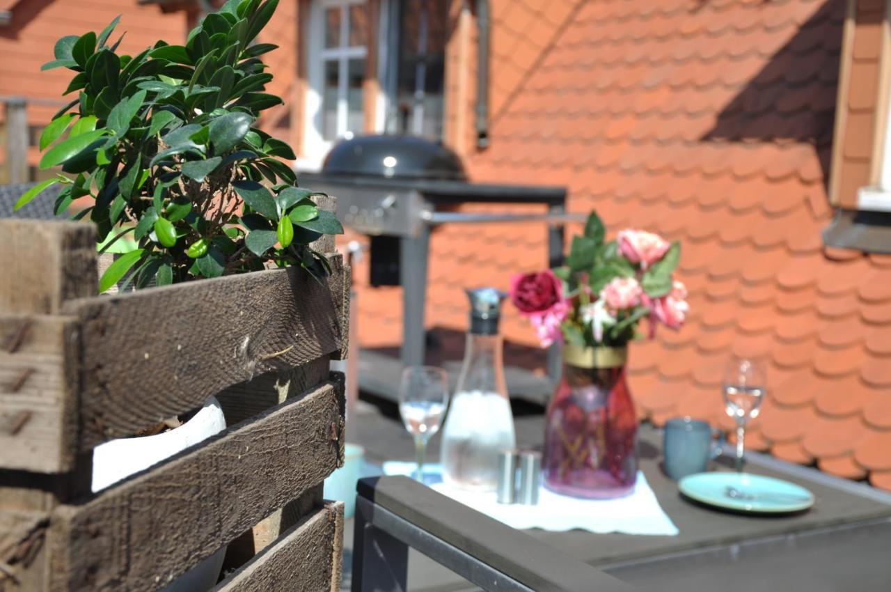 Gemutliche Dachwohnung Mit Kleiner Oder Grosser Dachterrasse Nebeneinander Wolmirstedt Exteriér fotografie