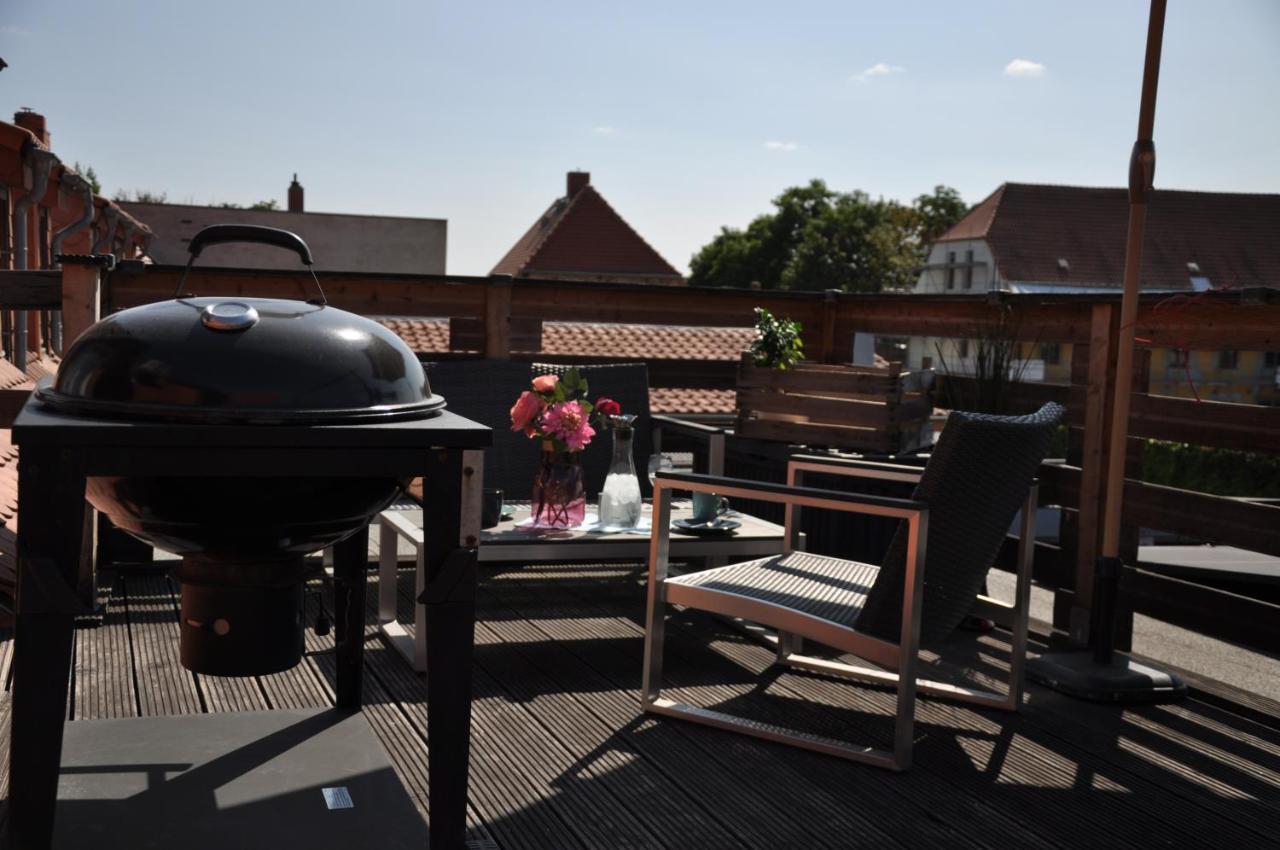 Gemuetliche Dachwohnung Mit Kleiner Oder Grosser Dachterrasse Nebeneinander Wolmirstedt Exteriér fotografie